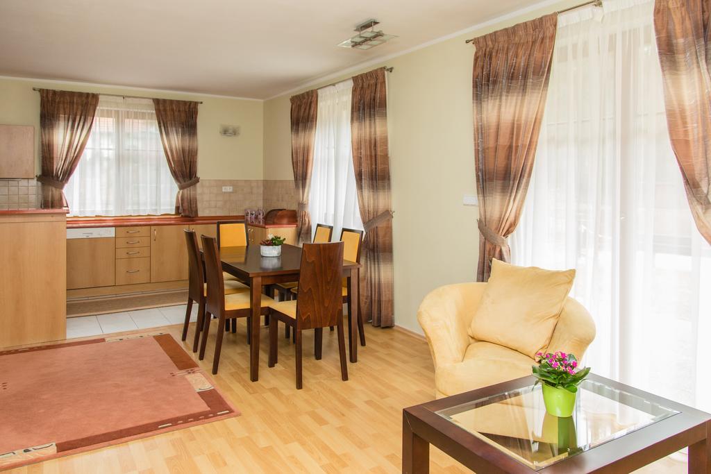 Villa Riverside Karlovy Vary Room photo